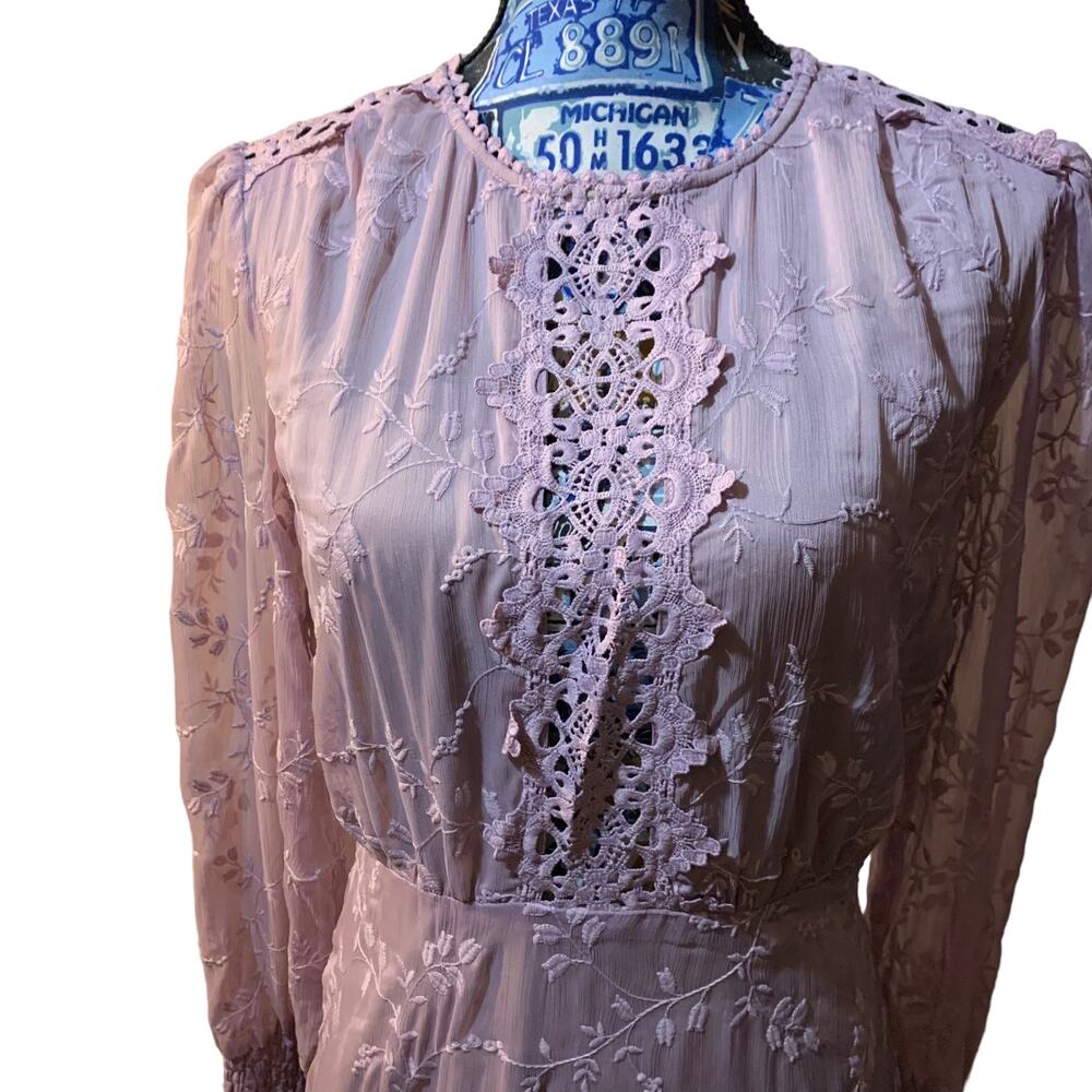 Lilac Lace MINI dress size Medium NWT - Picture 16 of 16